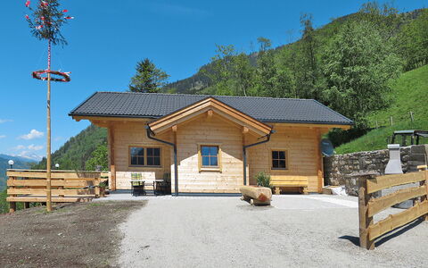 Waltl: Propiedad, Casa, Casa, Edificio, Cabaña, Bienes Raíces, Cuarto De Troncos, Techo, Árbol, Arquitectura