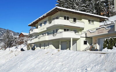 Zell am Ziller 617: Nieve, Invierno, Propiedad, Casa, Casa, Hill Station, Fenómeno Geológico, Edificio, Bienes Raíces, Montaña