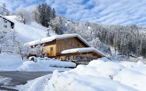 Talbach: Nieve, Invierno, Congelación, Montaña, Propiedad, Fenómeno Geológico, Cielo, Casa, Casa, Árbol
