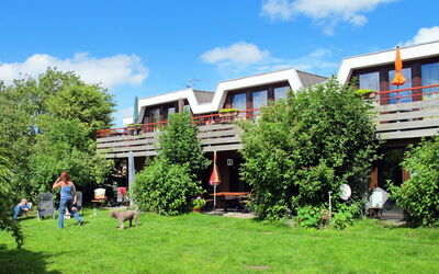 Friedrichskoog 611: Agua, Cielo, Planta, Edificio, Azur, Paisaje Natural, Árbol, Cuerpo De Agua, Playa, Terreno