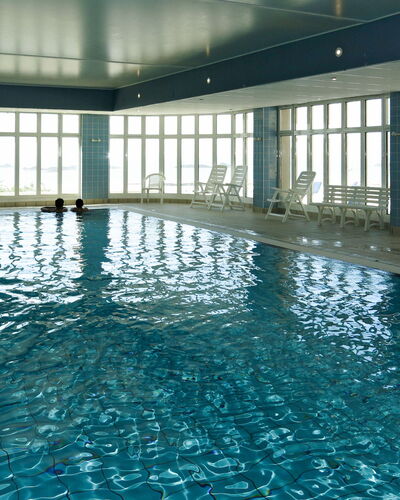 Saint Malo 607: Agua, Propiedad, Piscina, Edificio, Suelo, Material Compuesto, Ocio, Recreación