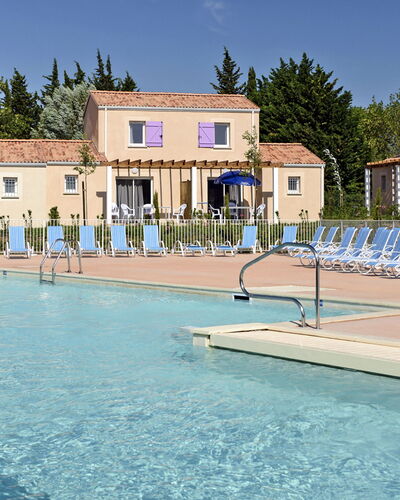 Maussane les Alpilles 613: Piscina, Propiedad, Centro De Ocio, Edificio, Recurso, By, Bienes Raíces, Ciudad De Vacaciones, Departamento, Ocio
