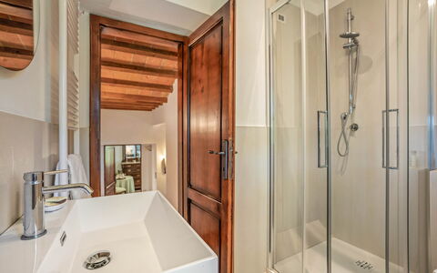 La Fonte: Diseño De Interiores, Piso, Suelo, Madera, Arreglo De Tubería, Baño, Techo, Habitación, Encendiendo, Plomería