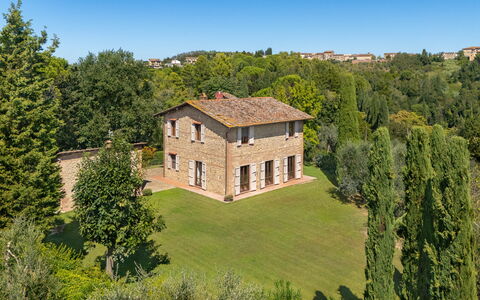 La Fonte: Hierba, Árbol, Arbusto, Casa, Paisaje, Casa, Área Rural, El Terreno Del Lote, Llanura