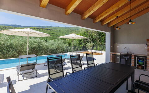 Ester: Mueble, Silla, Mueble Para Exteriores, Mesa, Piscina, Cocina Y Comedor Mesa, Recurso, Mesa Al Aire Libre, Sombra, Eco Hotel