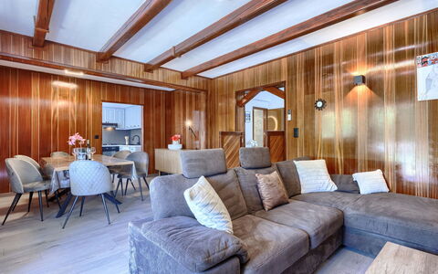 Lola: Diseño De Interiores, Piso, Madera, Suelo, Techo, Mueble, Sofá, Sala, Encendiendo, Habitación