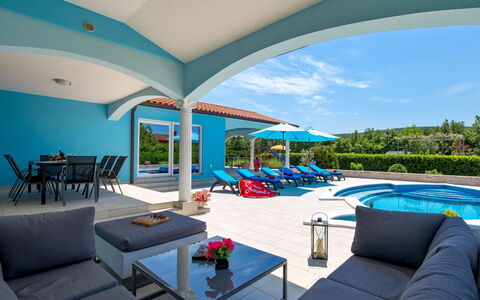 Villa Gabriel: Planta, Mueble, Cielo, Mesa, Azul, Azur, Sombra, Sofá, Piscina, Mueble Para Exteriores