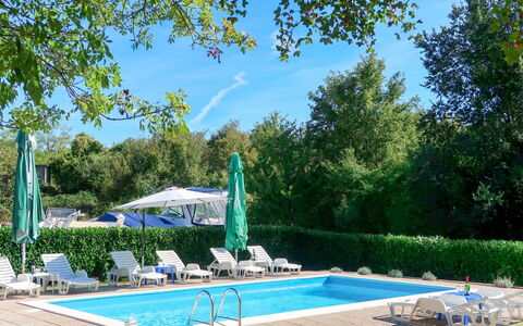 Krk Malinska 632: Piscina, Propiedad, Ocio, Bienes Raíces, Árbol, Casa, Vacaciones, Recurso, Verano, Inmuebles