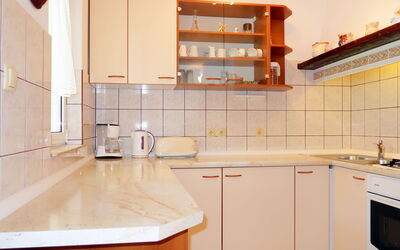 Alojamiento:&nbsp;Dorka 675.2