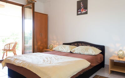 Alojamiento:&nbsp;Lucija ( Kbg305) 608.1
