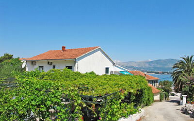 Trogir 655: Cielo, Planta, Propiedad, Planta De La Comunidad, Azur, El Terreno Del Lote, Vegetación, Edificio, Casa, Área Rural