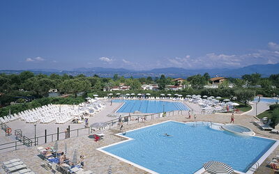 Sirmione 618: Piscina, Recurso, Vacaciones, Verano, Edificio, Ciudad De Vacaciones, Turismo, Pueblo, Bahía, Ocio