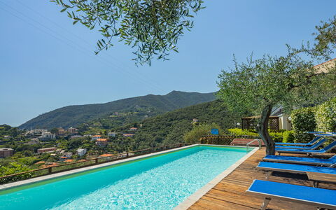 Moneglia 665: Piscina, Propiedad, Recurso, Ocio, Vacaciones, Bienes Raíces, Árbol, Casa, Edificio, Inmuebles