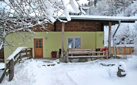 Mittersill 685: Nieve, Propiedad, Ventana, Edificio, Planta, Árbol, Puerta, Cabaña, Casa, Ramita