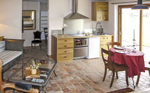 Corbon 601: Gabinetes, Mueble, Mesa, Mostrador, Cocina, Madera, Cajón, Silla, Piso, Encendiendo