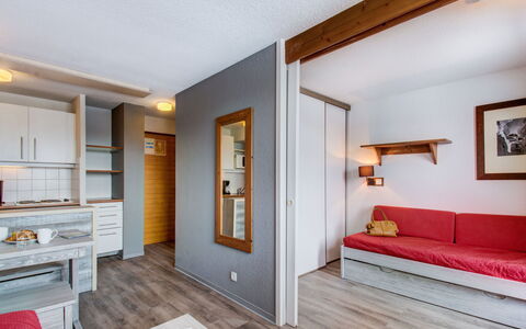 Tignes 655: Mueble, Edificio, Gabinetes, Marco, Madera, Comodidad, Puerta, Cajón, Naranja, Sala