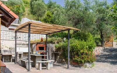 Casa Nueva