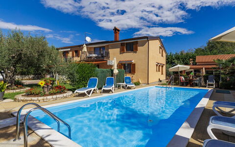 Poreč 649: Piscina, Recurso, Mueble Para Exteriores, Paraguas, Ocio, Sunlounger, Eco Hotel, Silla, Hacienda, Hotel