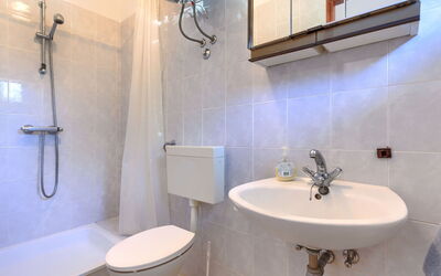 Alojamiento:&nbsp;Perkovic 704.1