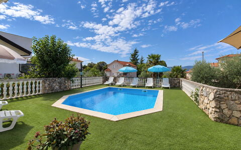 Krk Krk 669: Azul, Piscina, Recurso, Paisajismo, Inmuebles, Jardín, Sombra, Mueble Para Exteriores, Villa, Eco Hotel
