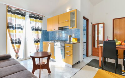 Alojamiento:&nbsp;Jadran 607.1