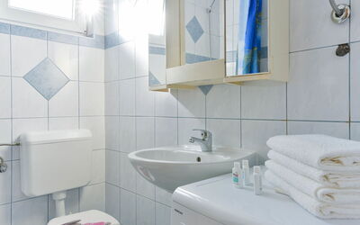 Alojamiento:&nbsp;Jadran 607.1