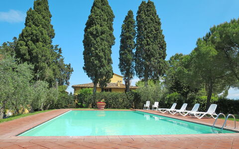 Tavarnelle Val di Pesa 617: Agua, Planta, Cielo, Piscina, Árbol, Hierba, Ocio, Sombra, Paisaje Natural, Bienes Raíces