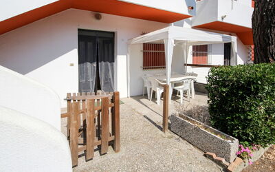 Rosolina Mare 619: Propiedad, Casa, Edificio, Bienes Raíces, Casa, Habitación, Villa, Inmuebles, Fachada, Departamento