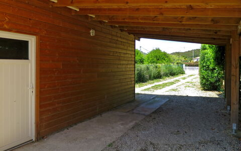 La Cerisaie: Propiedad, Edificio, Habitación, Manchas De Madera, Bienes Raíces, Casa, Arquitectura, Madera, Casa, Puerta