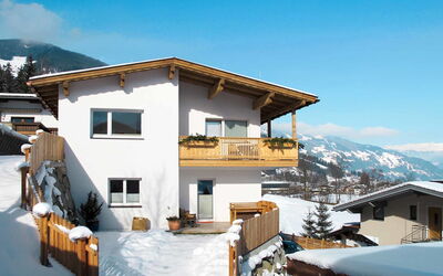 Mayrhofen 816: Nieve, Invierno, Propiedad, Casa, Montaña, Bienes Raíces, Cielo, Edificio, Hill Station, Casa