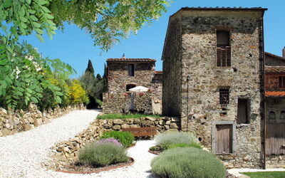Alojamiento:&nbsp;I Cipressi 646.1