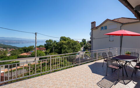 Katarina: Casa, Arbusto, Barrio Residencial, Casa, Área Rural, Cabaña, Jardín, Inmuebles, Casa De Campo, Yarda