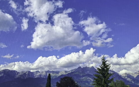 Saalfelden am Steinernen Meer 613: Cielo, Azul, Nube, Accidentes Geográficos Montañosas, Tiempo De Día, Naturaleza, Montaña, Cúmulo, Colina, Paisaje