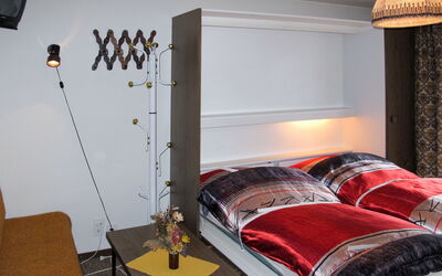 Alojamiento:&nbsp;Kristall (Sab160) 640.1