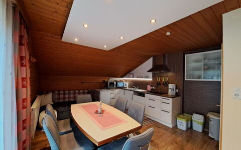 Schragl: Mueble, Gabinetes, Propiedad, Edificio, Mostrador, Silla, Madera, Mesa, Diseño De Interiores, Cocina