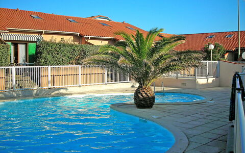 Capbreton 190: Agua, Cielo, Edificio, Propiedad, Azul, Planta, Azur, Ventana, Árbol, Casa