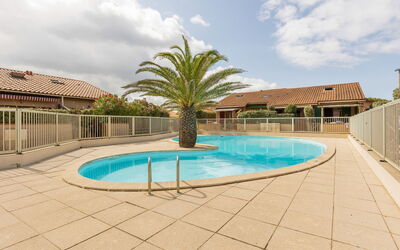 Capbreton 190: Agua, Nube, Cielo, Piscina, Azur, Planta, Árbol, Arecales, Cuerpo De Agua, Sombra