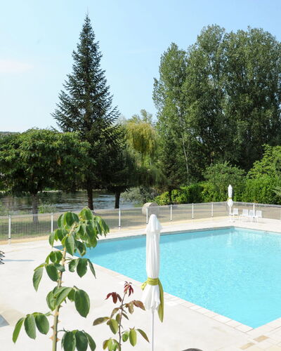 Saint Vincent-De-Cosse 601: Agua, Cielo, Planta, Propiedad, Verde, Piscina, Árbol, Sombra, Hierba, Ocio