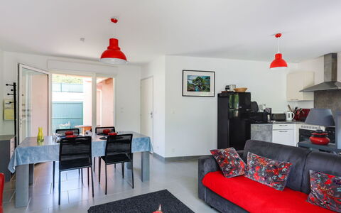 Villa Robinson: Habitación, Sala, Propiedad, Rojo, Mueble, Diseño De Interiores, Edificio, Casa, Mesa, Suelo