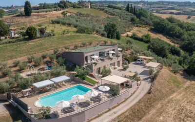 Futura - Todi, Umbría, Italia