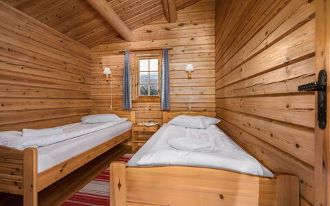 Fjordblick i: Madera, Techo, Manchas De Madera, Madera Dura, Tablón, Suelo, Cuarto De Troncos, Cabaña, Habitación, Cama
