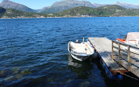 Sandvikfjellet: Agua, Cielo, Montaña, Los Recursos Hídricos, Barco, Watercraft, Azur, Azul, Barcos Y Canotaje - Efectos Y Equipo, Vehículo