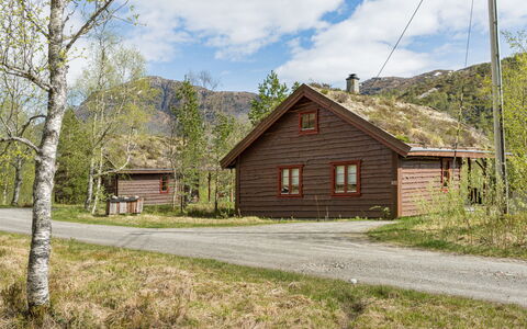 Lona: Casa, Cabaña, Área Rural, Casa, Techo, Paisaje, El Terreno Del Lote, Asentamientos Humanos, Pendiente