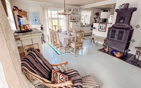 Villa Esefjord: Encendiendo, Sala, Diseño De Interiores, Piso, Suelo, Madera, Bienes Raíces, Marco, Madera Dura, Decoración