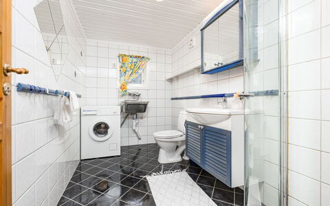 Jambueggi: Piso, Suelo, Arreglo De Tubería, Loseta, Material Compuesto, Plomería, Baño, Baño, Aluminio