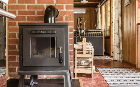 Röshult: Propiedad, Madera, Diseño De Interiores, Puerta, Piso, Suelo, Hogar, Madera Dura, Edificio, Enladrillado