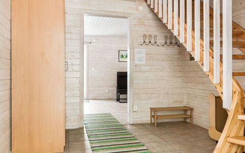 Erikstorp 142: Propiedad, Madera, Diseño De Interiores, Suelo, Piso, Pared, Salón, Edificio, Bienes Raíces