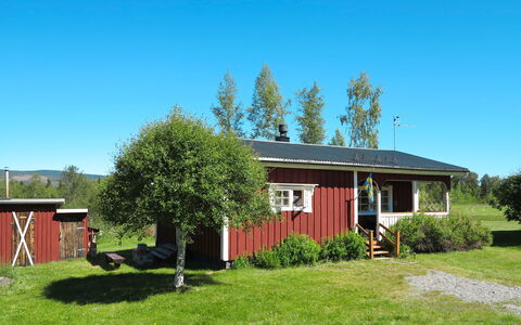 Vemhån Östholmen: Cielo, Planta, Edificio, Paisaje Natural, Ventana, Casa, Árbol, El Terreno Del Lote, Cabaña, Paisaje