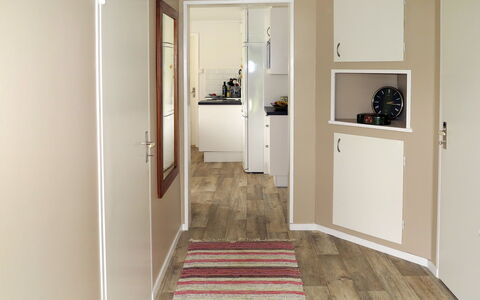 Ramsjö: Puerta, Madera, Encendiendo, Edificio, Diseño De Interiores, Piso, Salón, Suelo, Escalera