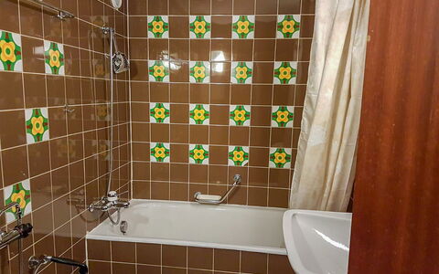 Alojamiento:&nbsp;Greppon 111 644.34